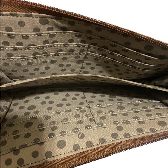 Relic Floral Wallet - Picture 4 of 4